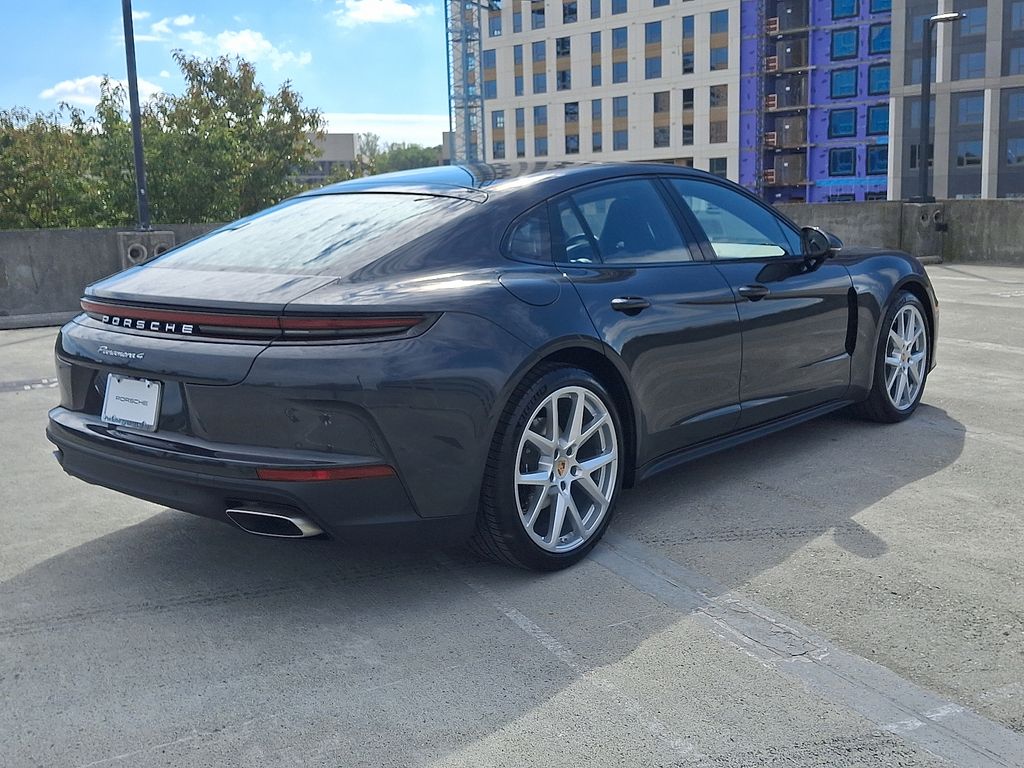 Thumbnail: 2026 Porsche Panamera - 8