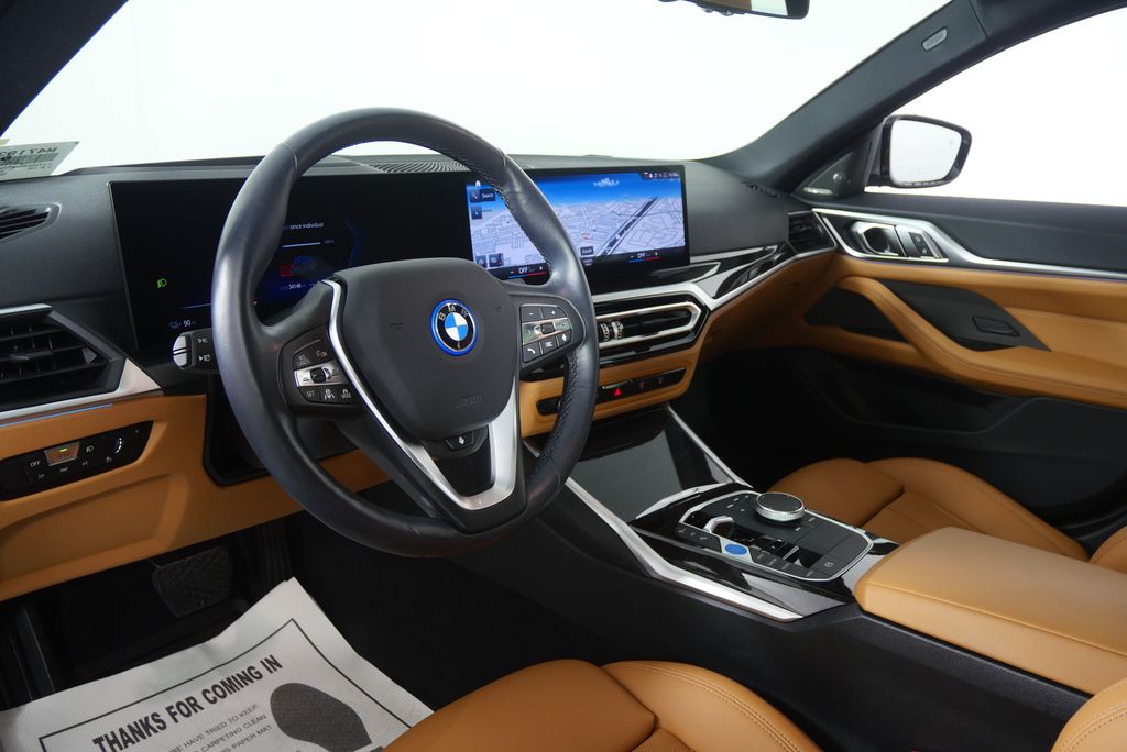 Thumbnail: 2023 BMW i4 - 12
