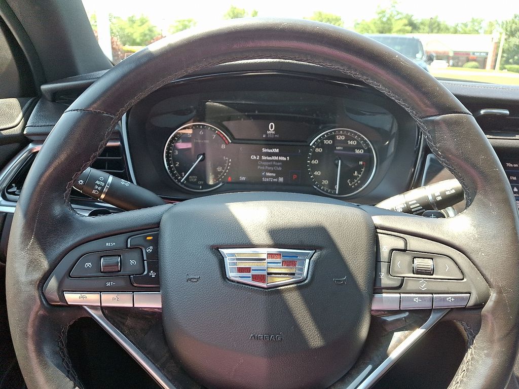 Thumbnail: 2022 Cadillac XT6 - 21