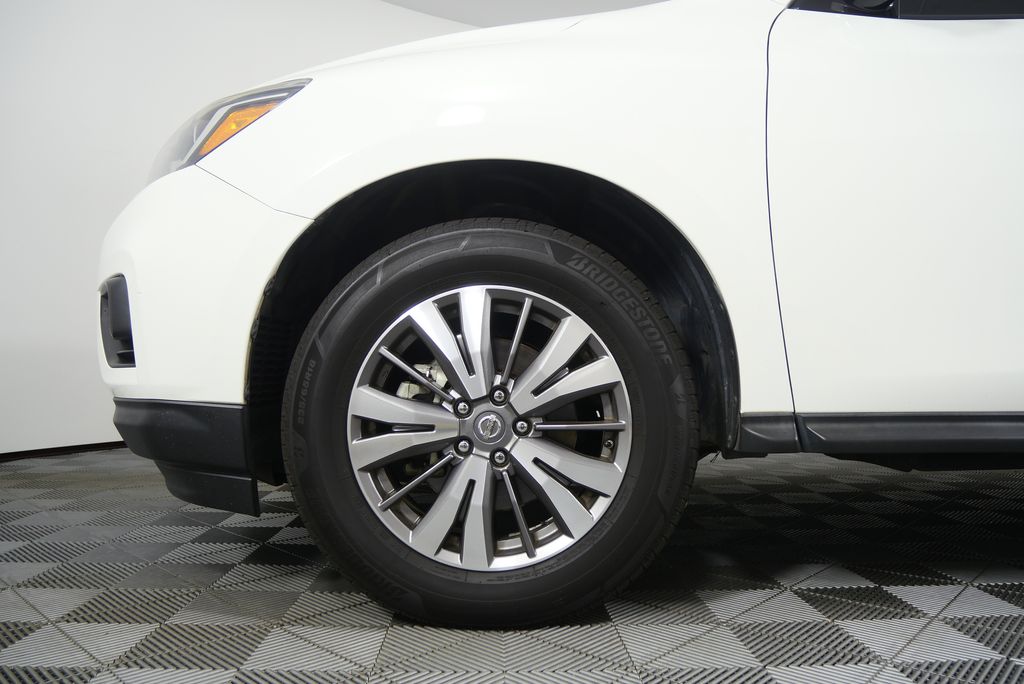 Thumbnail: 2018 Nissan Pathfinder - 7