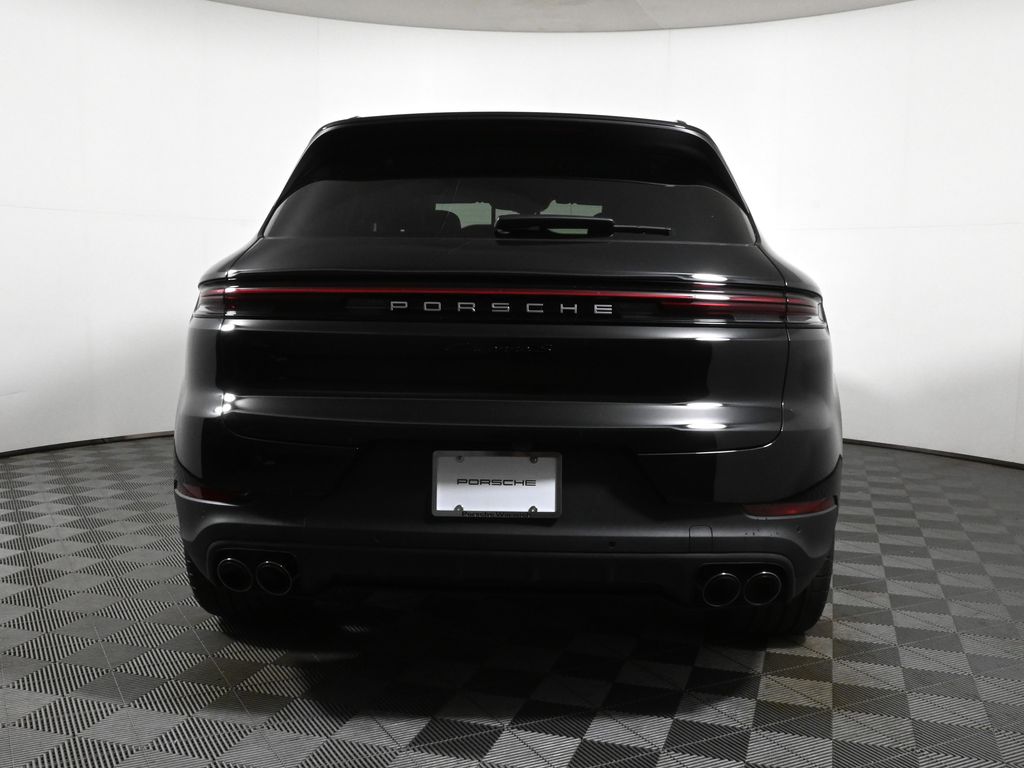 Thumbnail: 2026 Porsche Cayenne - 6