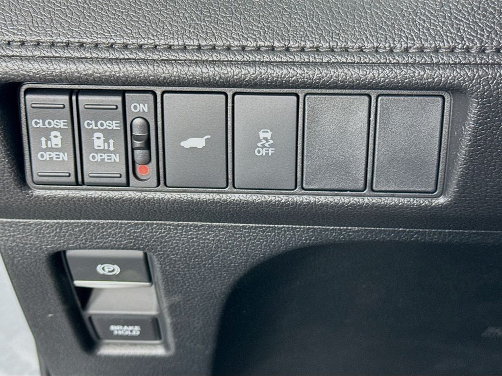 2025 Honda Odyssey EX-L photo