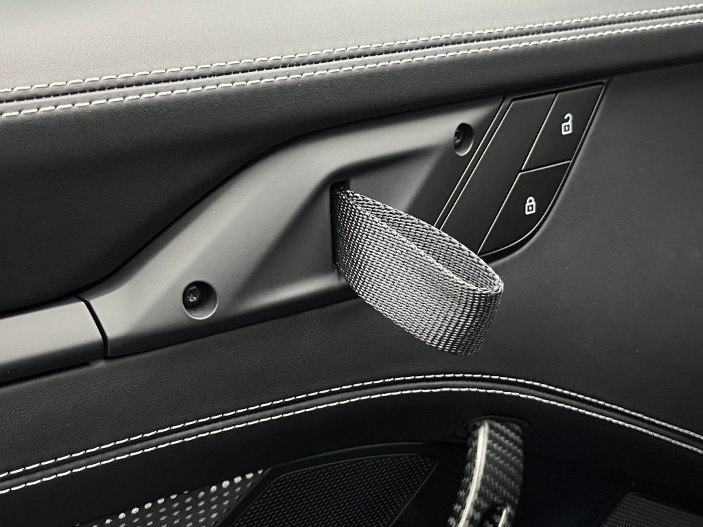 Thumbnail: 2025 Porsche 911 - 30