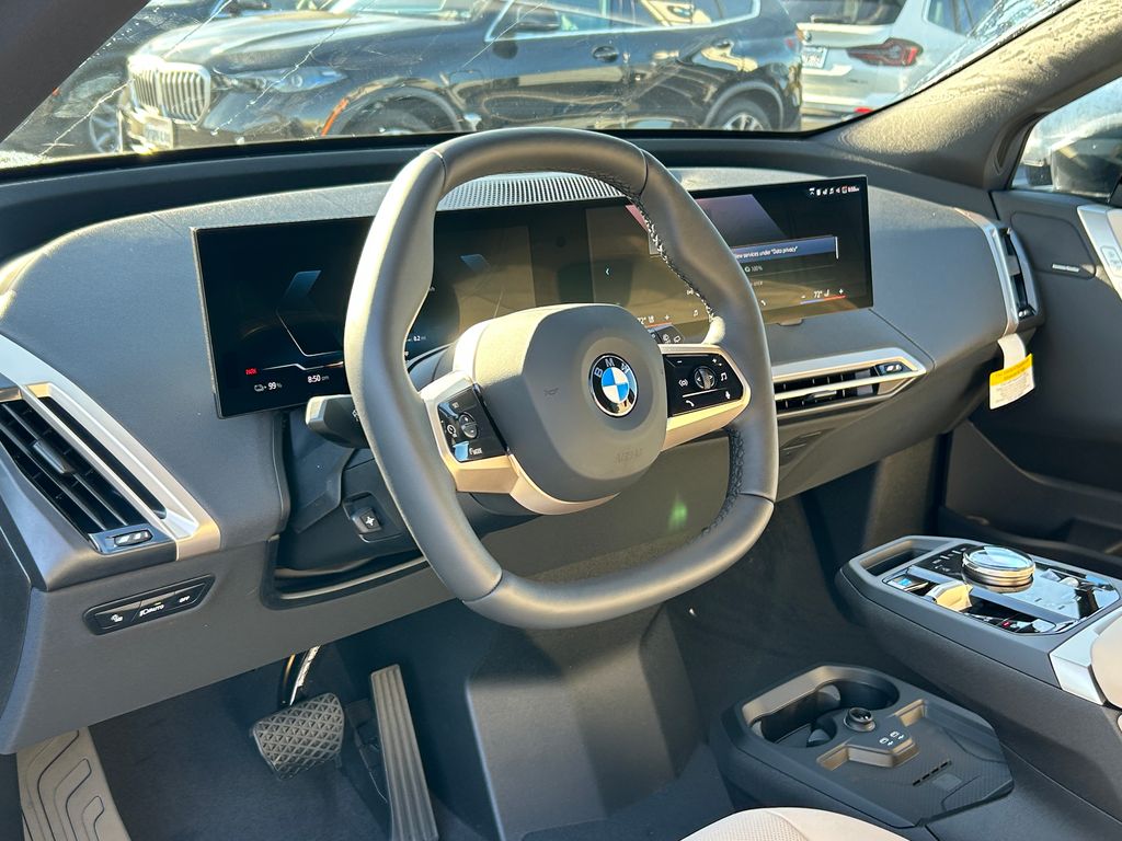 Thumbnail: 2026 BMW iX - 13