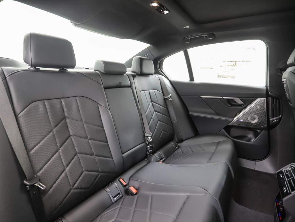 Thumbnail: 2026 BMW 5 Series - 28