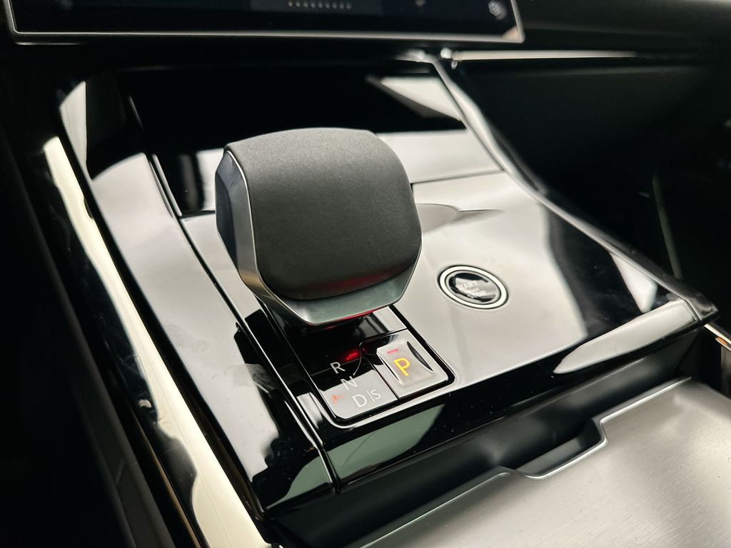 Thumbnail: 2026 Land Rover Range Rover Sport - 12