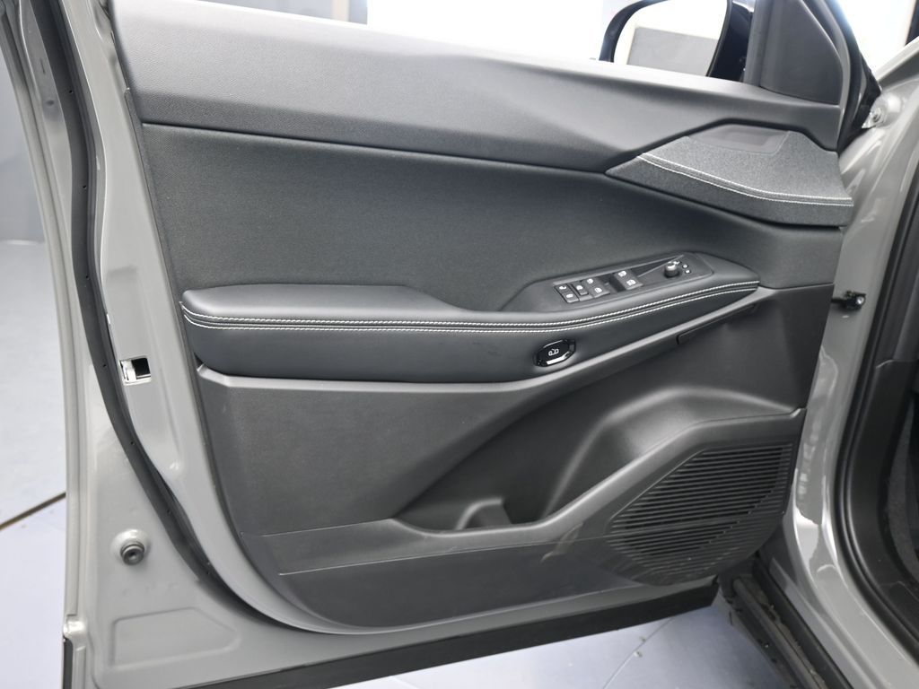 New 2026 Sting-Gray Clearcoat Jeep Laredo image 22