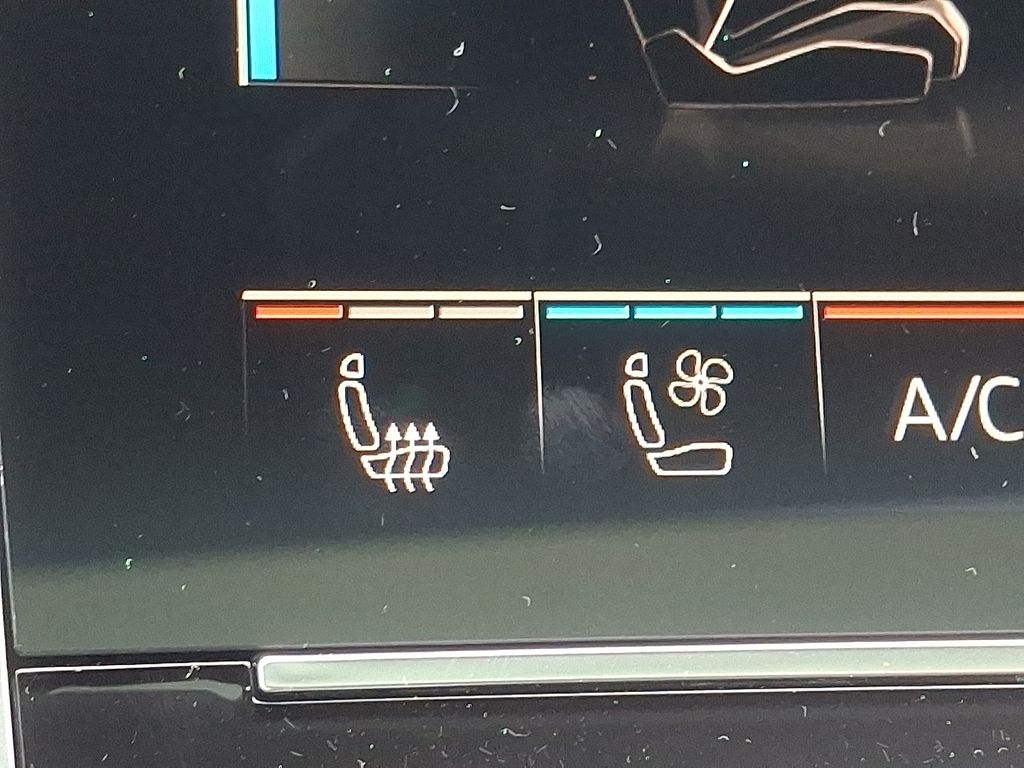 Thumbnail: 2026 Audi Q7 - 18