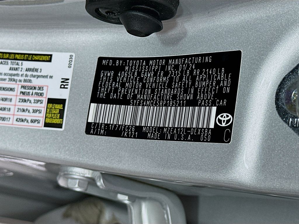 Thumbnail: 2024 Toyota Corolla - 31