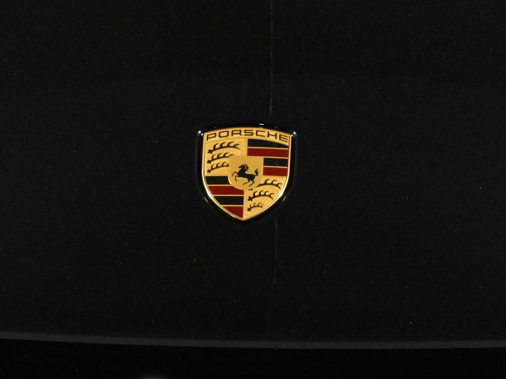 Thumbnail: 2025 Porsche Macan - 11