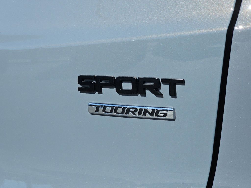 2024 Honda CR-V Hybrid Sport Touring 11