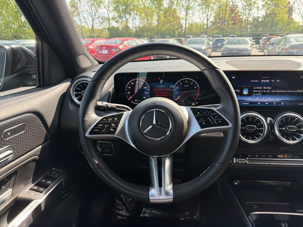 Thumbnail: 2025 Mercedes-Benz GLB - 12