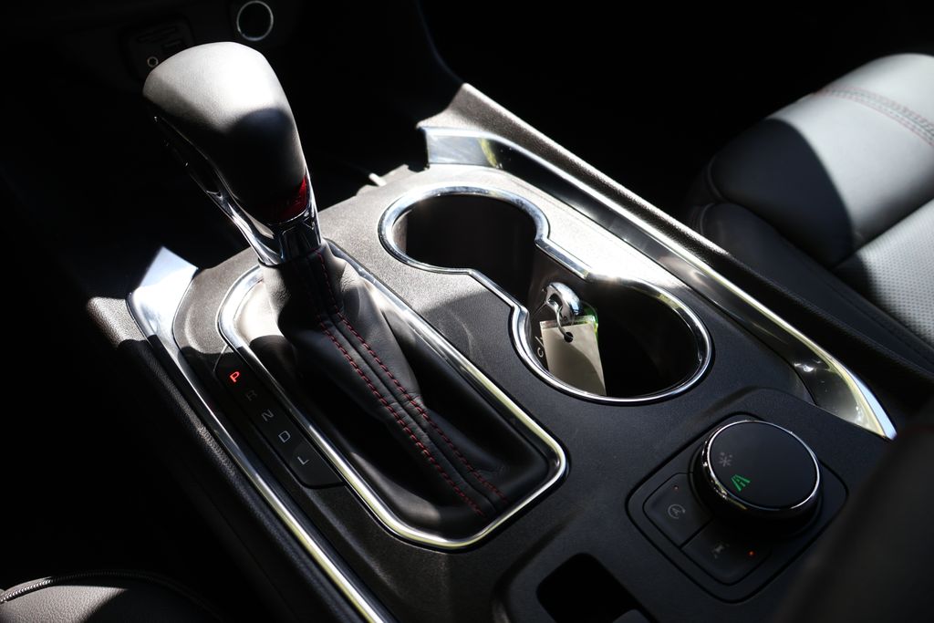 Thumbnail: 2023 Chevrolet Traverse - 23