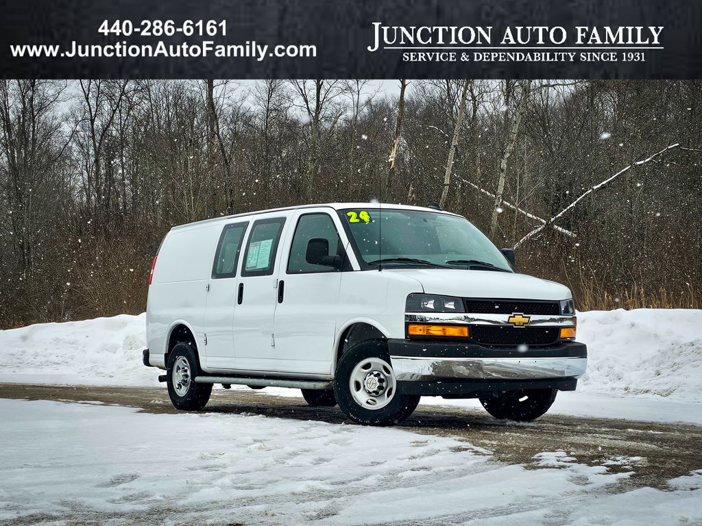 2024 Chevrolet Express Cargo 2500 RWD