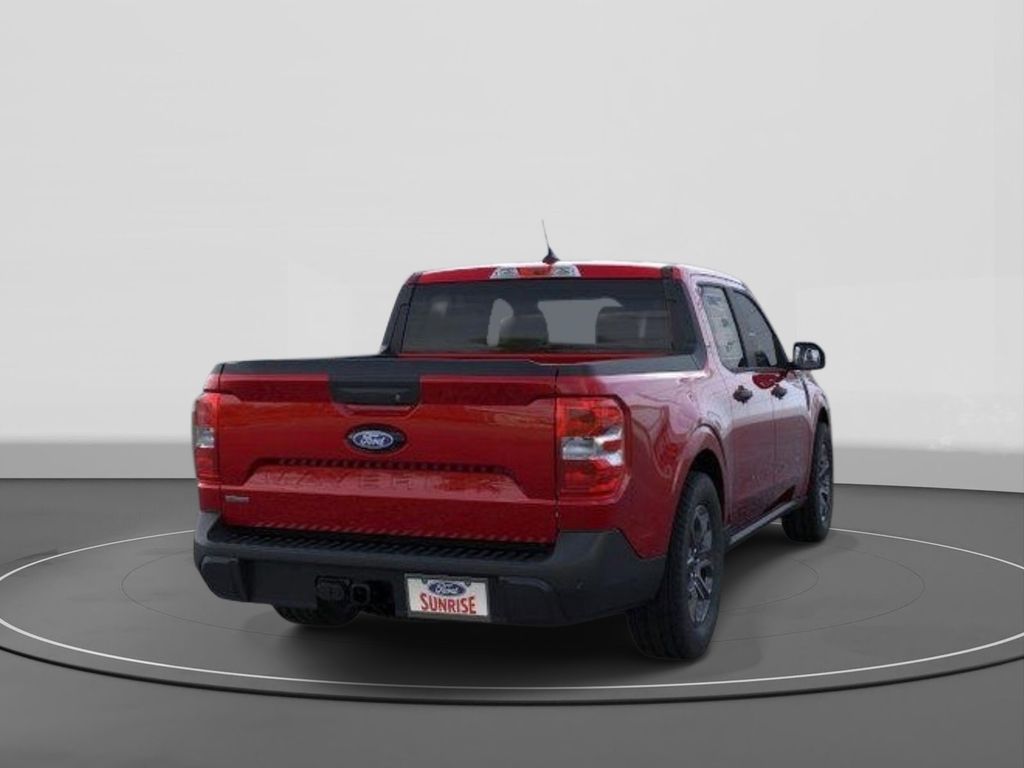 New 2026 Ford Maverick XLT 4D Crew Cab