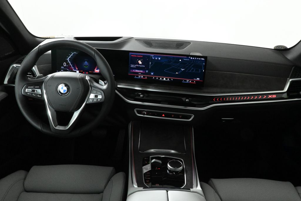 Thumbnail: 2026 BMW X5 - 17
