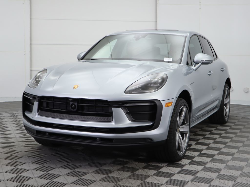 2024 Porsche Macan  -
                Phoenix, AZ