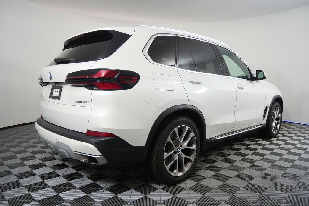Thumbnail: 2024 BMW X5 - 3