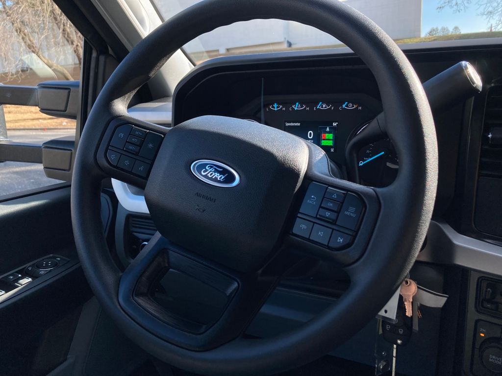 2025 Ford F-550 Chassis XL