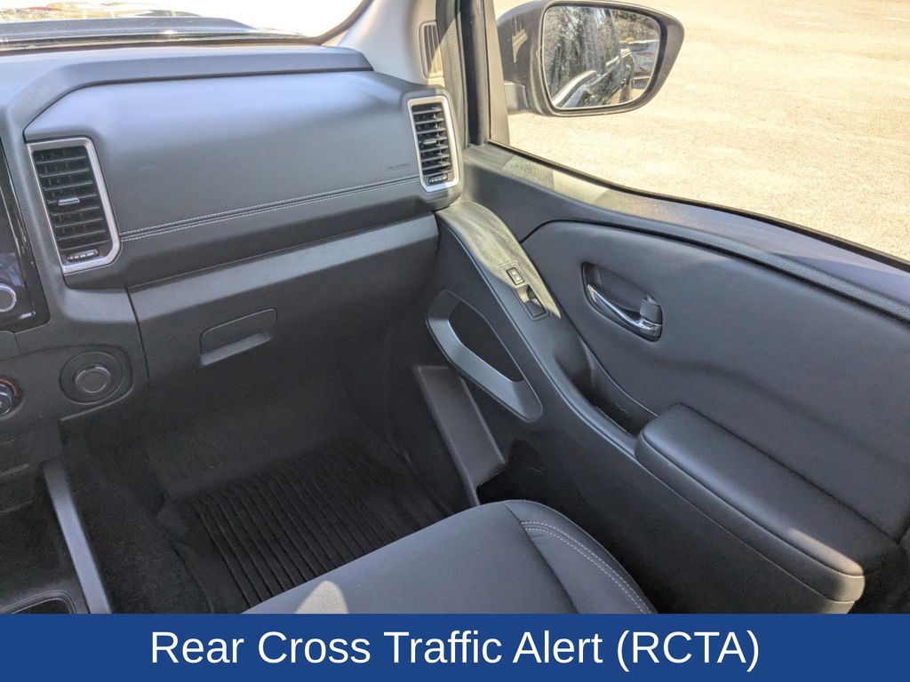 2023 Nissan Frontier Crew Cab SV 4x4