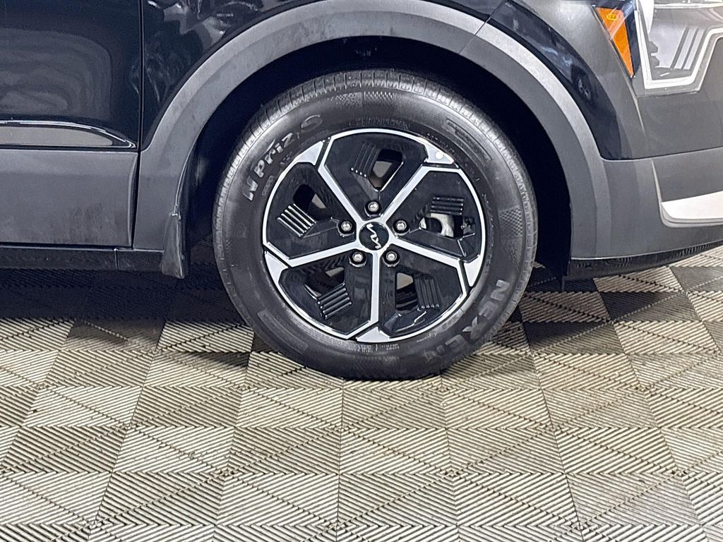 2024 Kia Niro LX