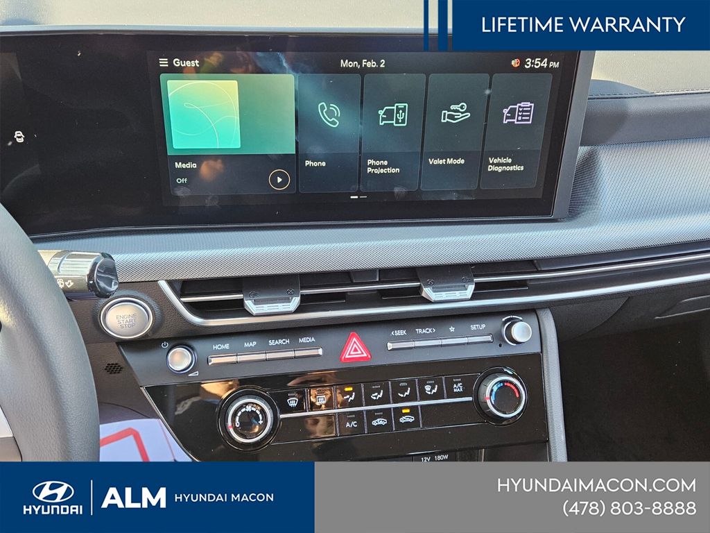 New 2026 Silver HYUNDAI SE image 20