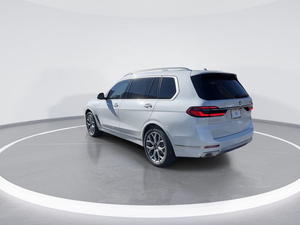 2025 BMW X7 xDrive40i 6