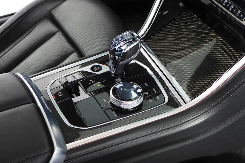 Thumbnail: 2023 BMW 8 Series - 15