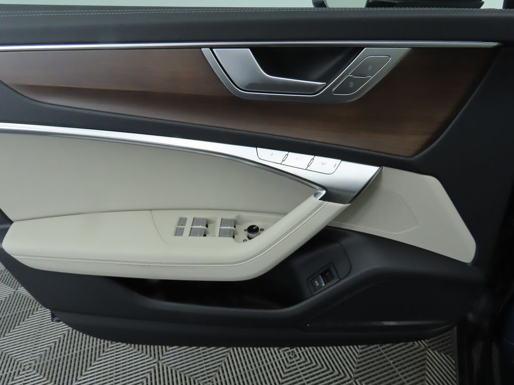 2025 Audi A6  26
