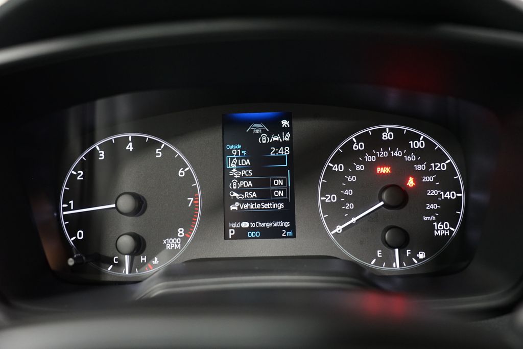 2025 Toyota Corolla LE 15