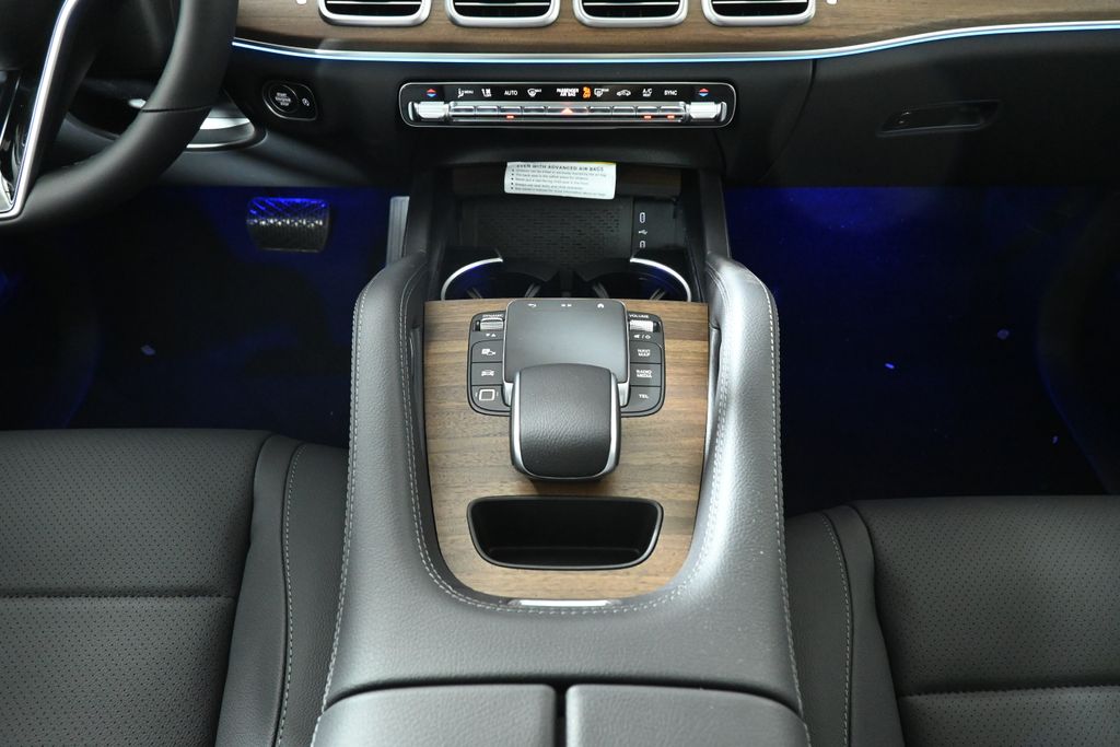 Thumbnail: 2026 Mercedes-Benz GLE - 19