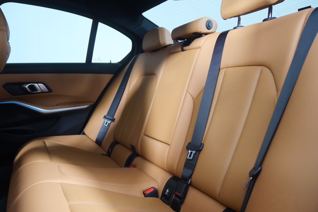 Thumbnail: 2023 BMW 3 Series - 15