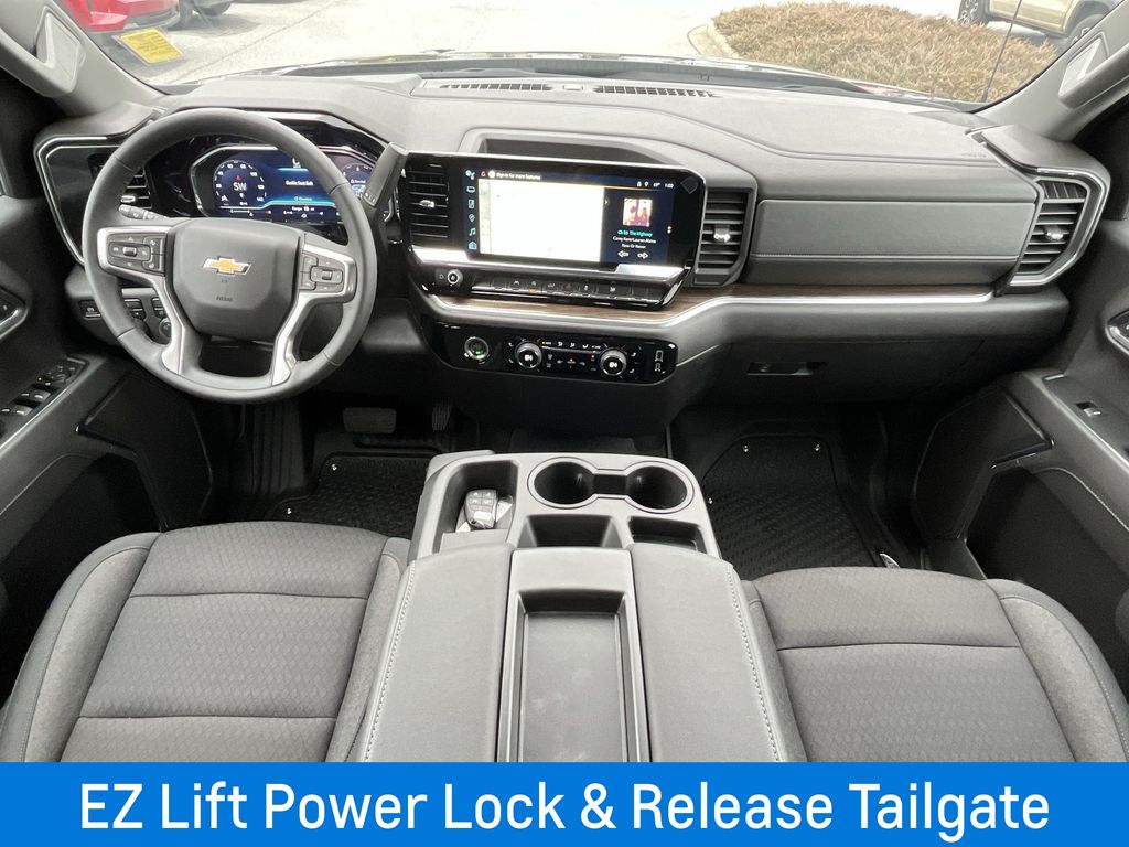 2024 Chevrolet Silverado 1500 LT photo