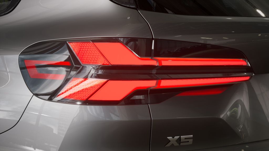 2026 BMW X5 M60i 8