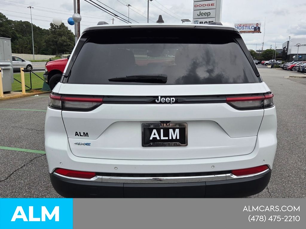 Used 2024 White Jeep 4xe image 8