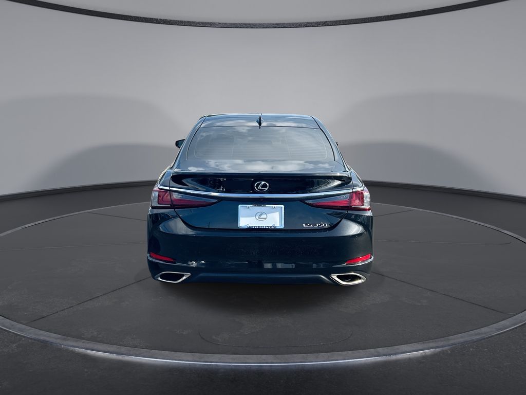 Thumbnail: 2022 Lexus ES - 17