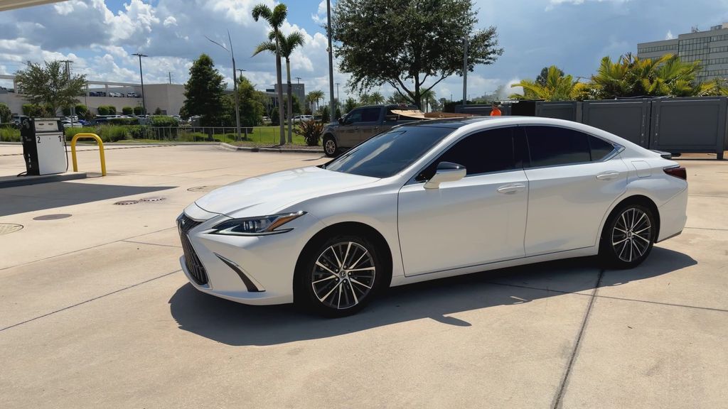 Thumbnail: 2023 Lexus ES - 5