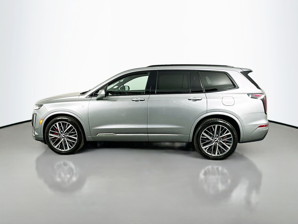 View vehicle photo 5