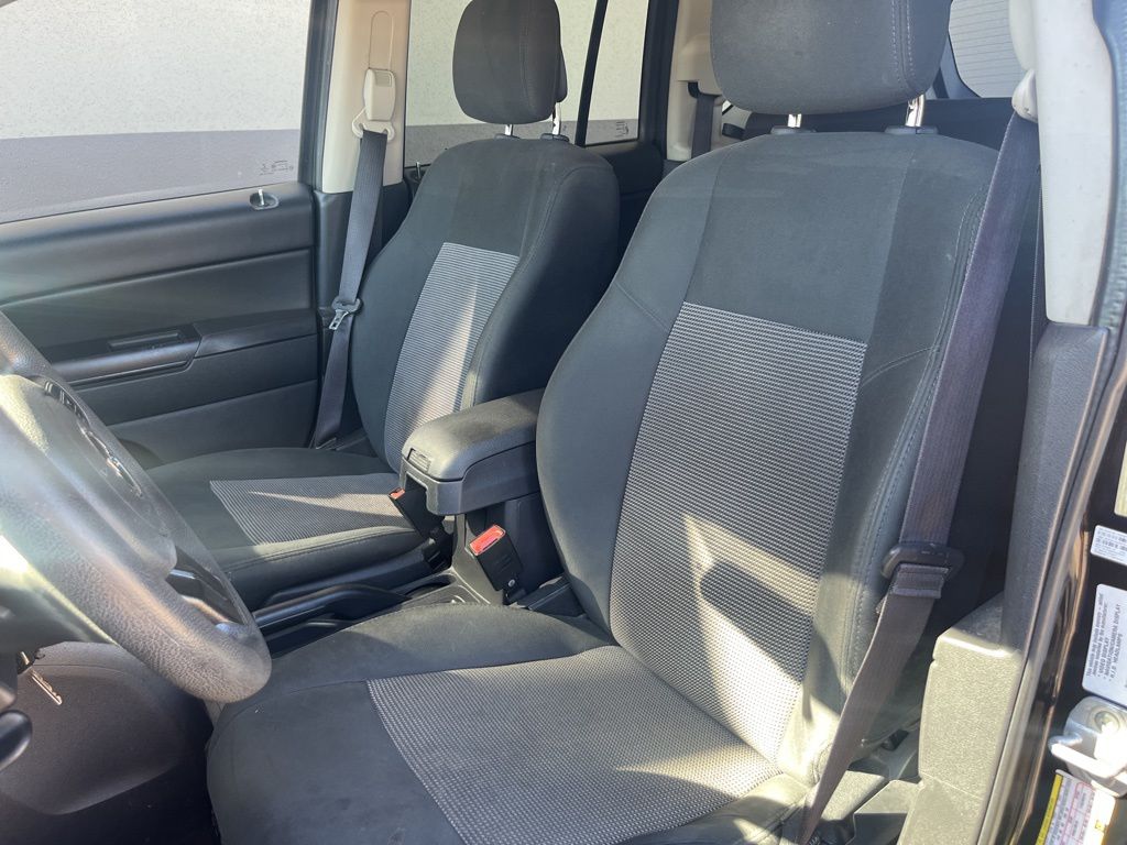 Thumbnail: 2014 Jeep Compass - 31