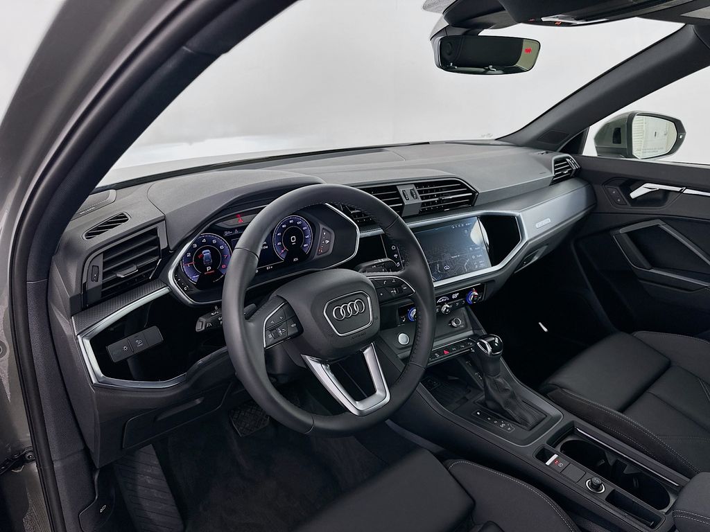 Thumbnail: 2020 Audi Q3 - 9
