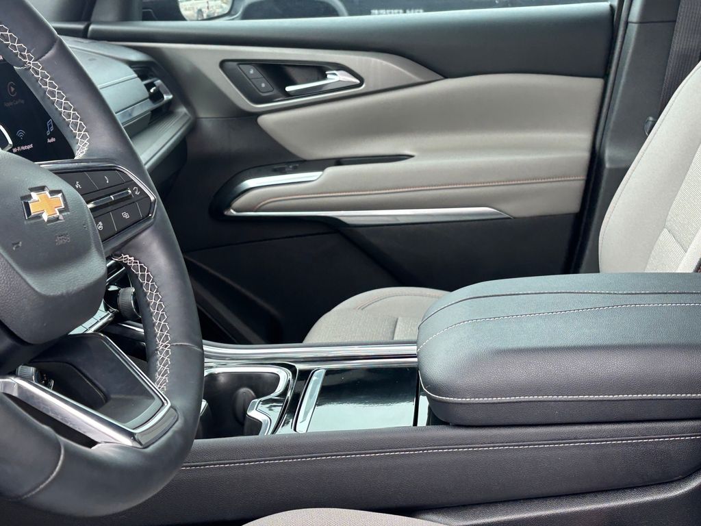 Used Car 2024 Chevrolet Traverse  Lt For Sale Under $40,000 In Austin, Texas