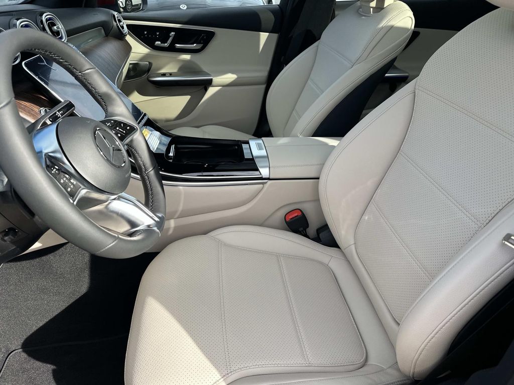 Thumbnail: 2026 Mercedes-Benz GLC - 16