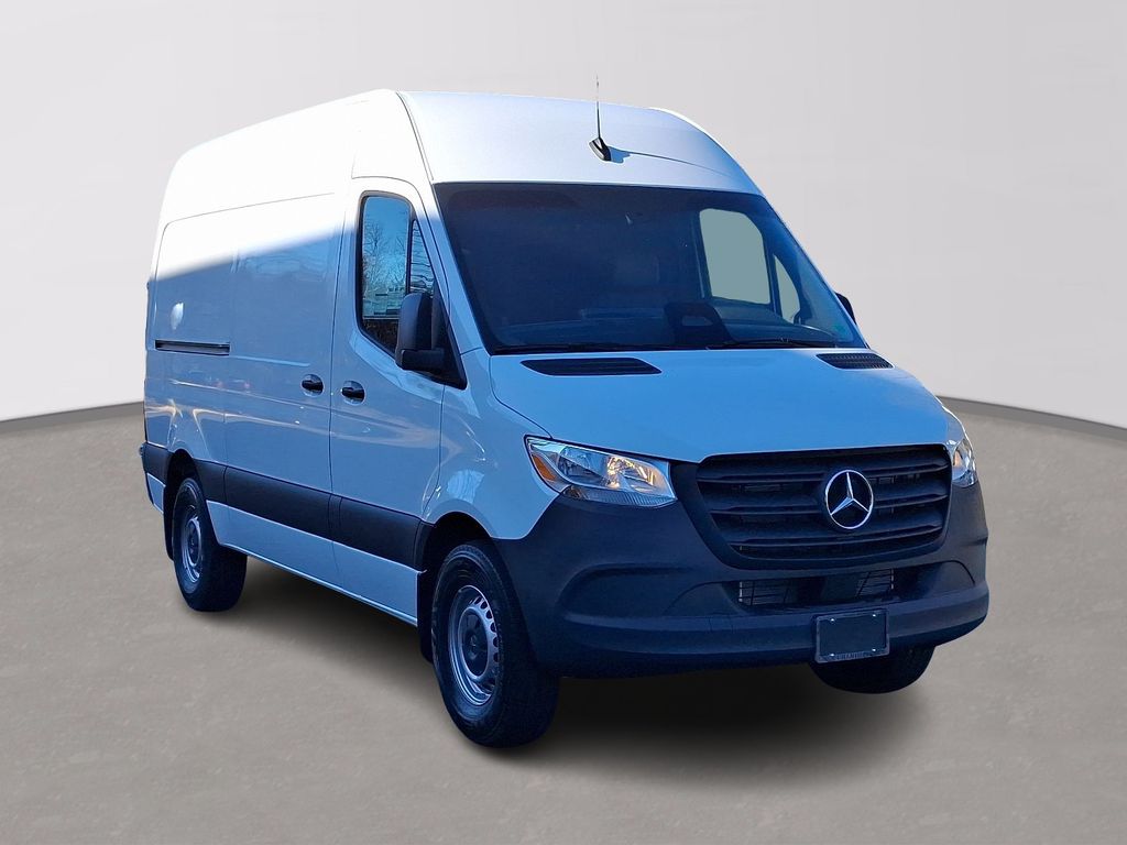 Thumbnail: 2025 Mercedes-Benz Sprinter - 2