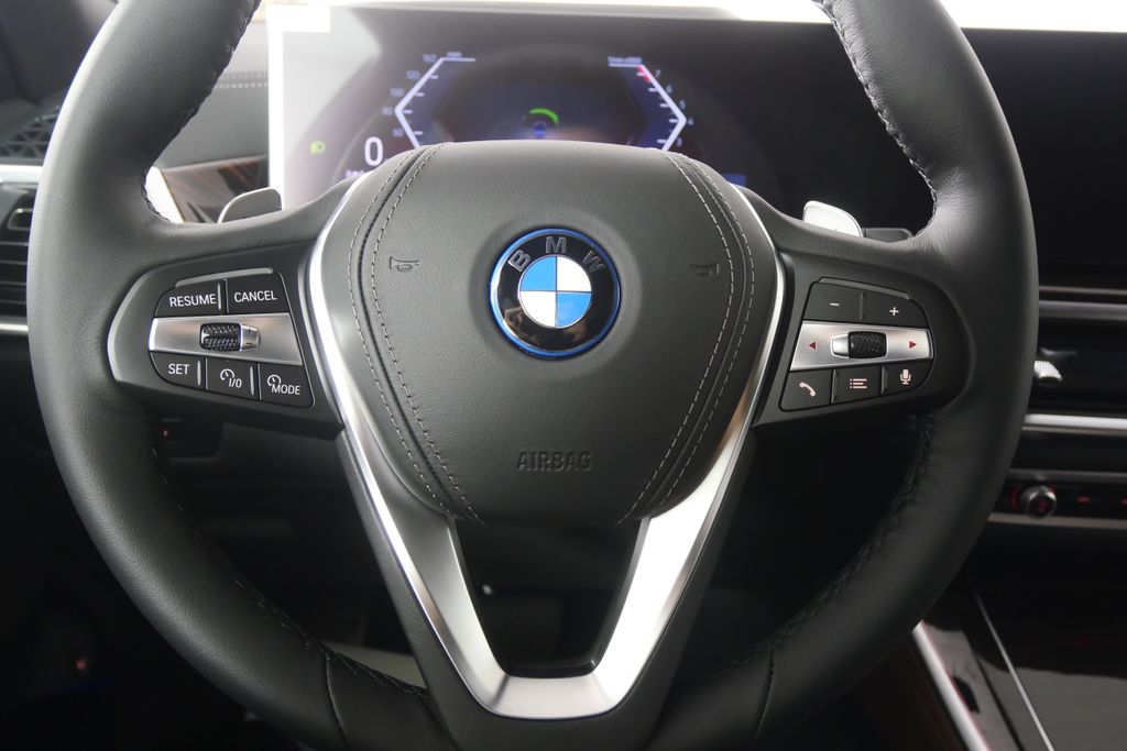 Thumbnail: 2026 BMW X5 - 19