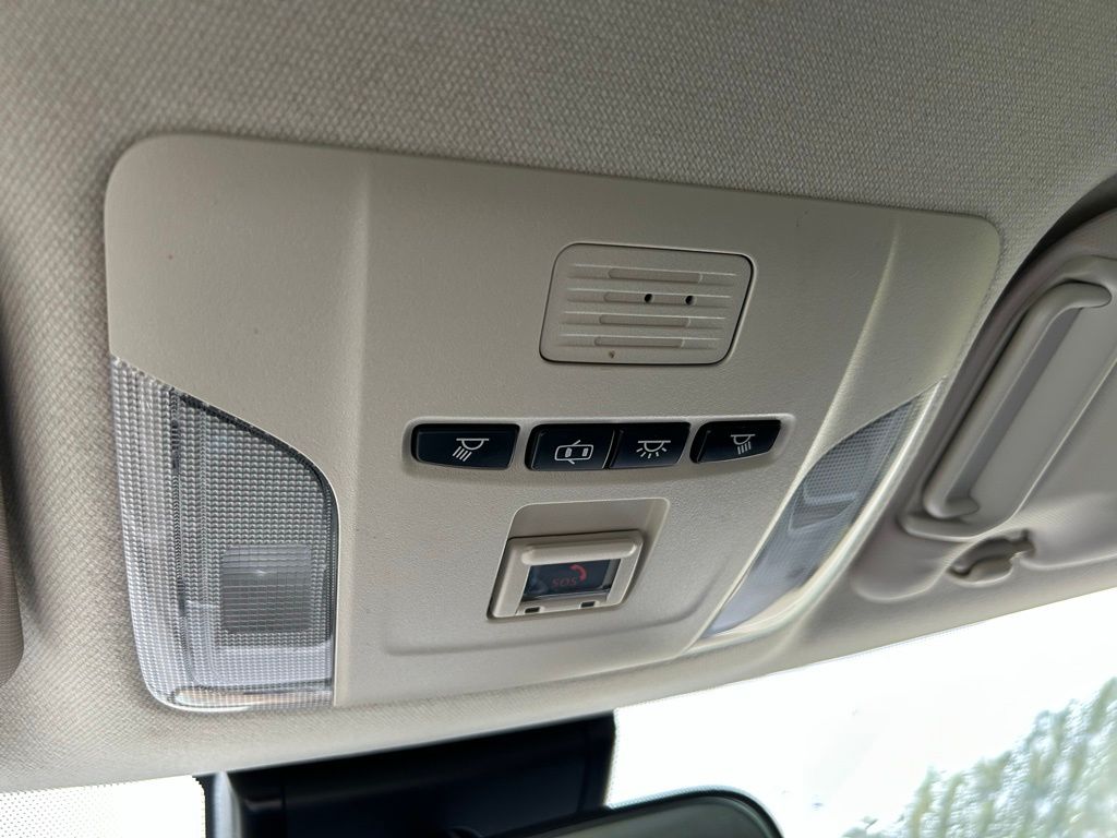 Thumbnail: 2022 Toyota Corolla - 27