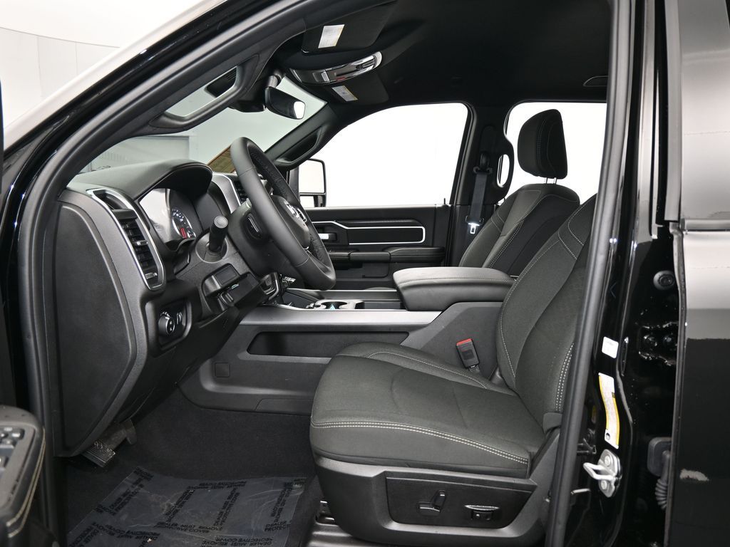 Used 2026 Diamond Black Crystal Pearlcoat Ram Big Horn image 11