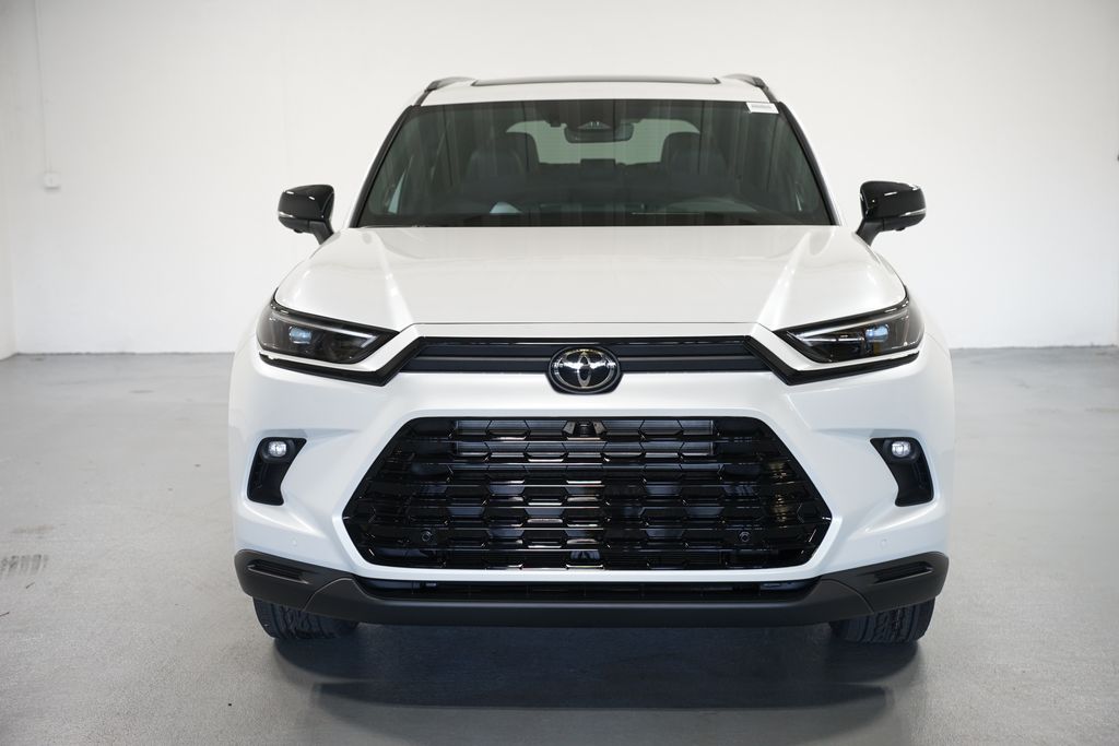 Thumbnail: 2025 Toyota Grand Highlander - 2
