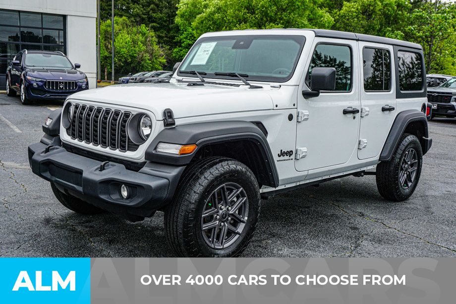 Used 2025 White Jeep Sport S image 3