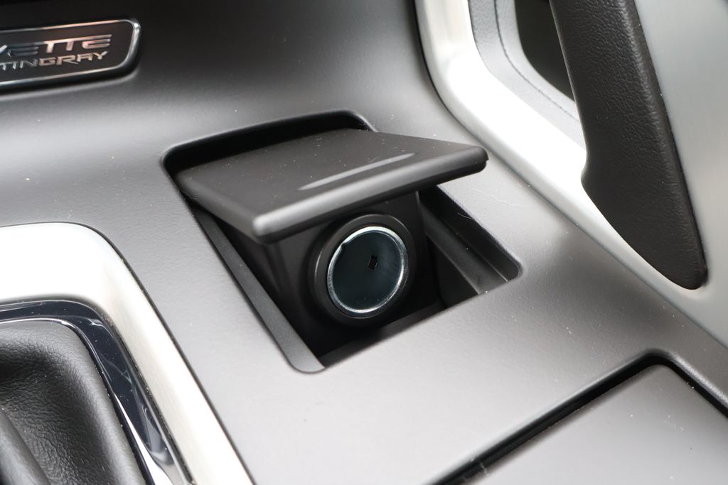 Thumbnail: 2014 Chevrolet Corvette - 27