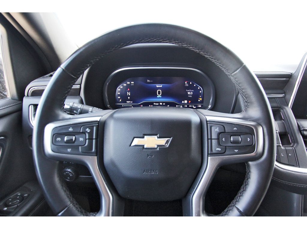 2024 Chevrolet Suburban LT - 8